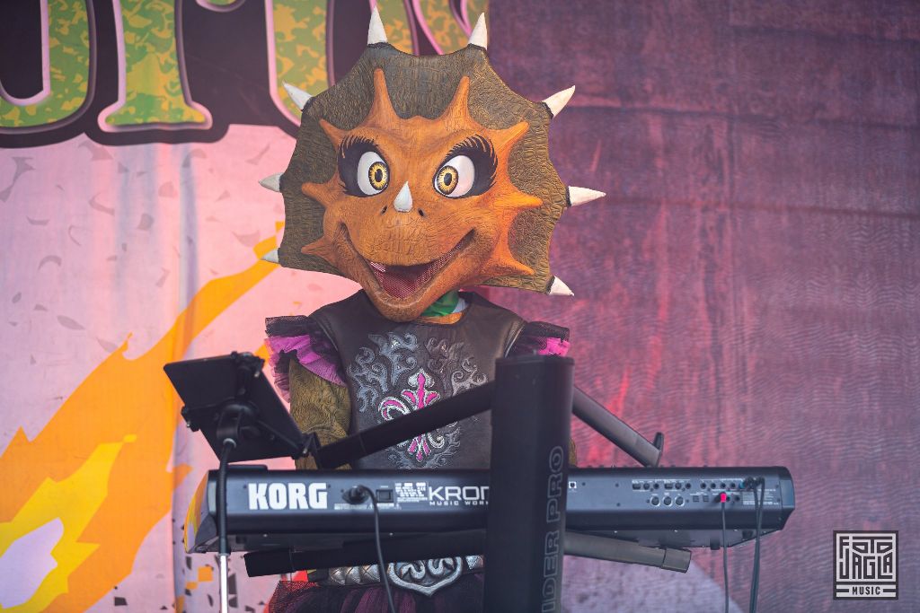 Summer Breeze Open Air 2019 in Dinkelsb�hl (SBOA)
Heavysaurus auf der Ficken Party Stage