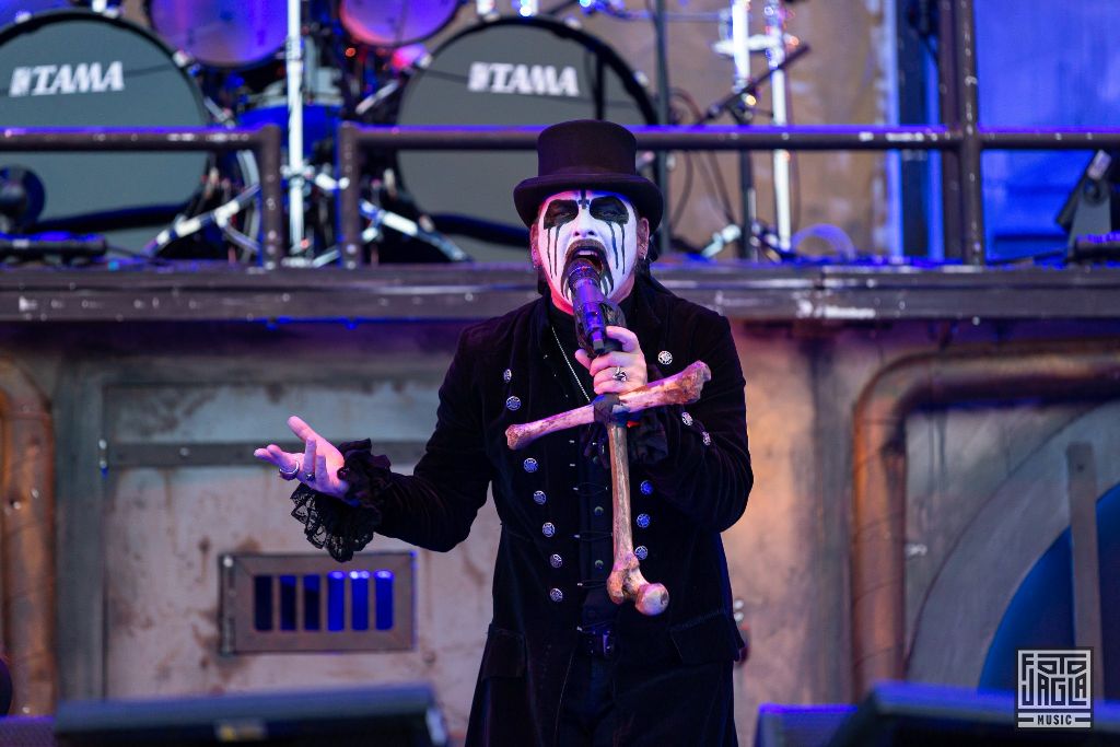 Summer Breeze Open Air 2019 in Dinkelsb�hl (SBOA)
King Diamond auf der Main Stage