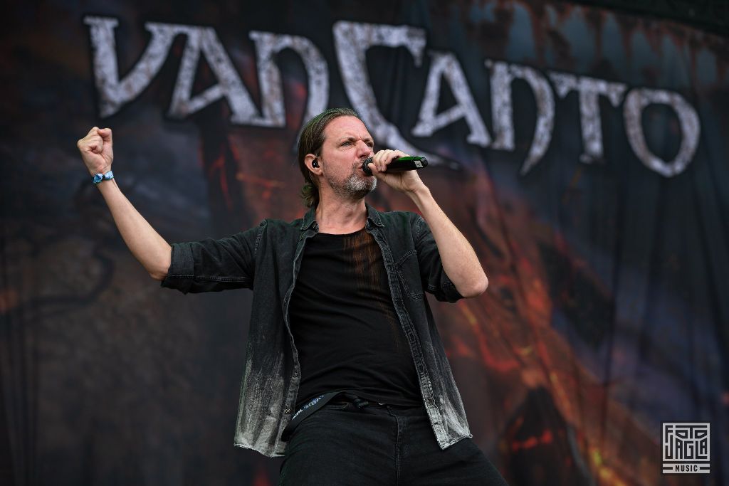 Summer Breeze Open Air 2019 in Dinkelsb�hl (SBOA)
Van Canto auf der Main Stage