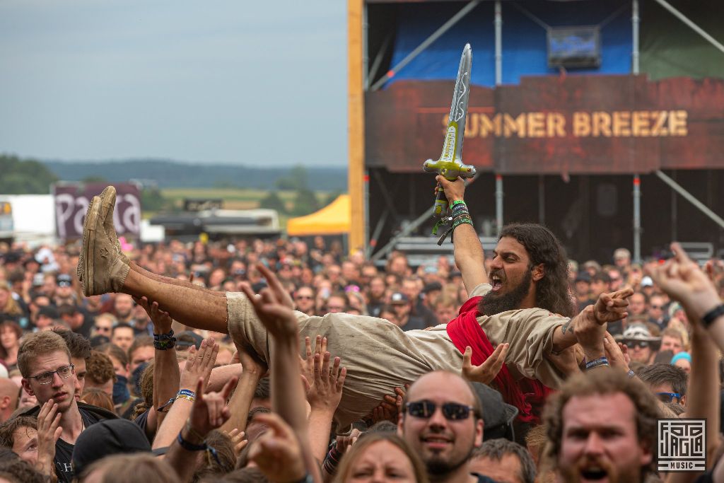 Summer Breeze Open Air 2019 in Dinkelsb�hl (SBOA)
Impressionen bei Equilibrium vor der Main Stage