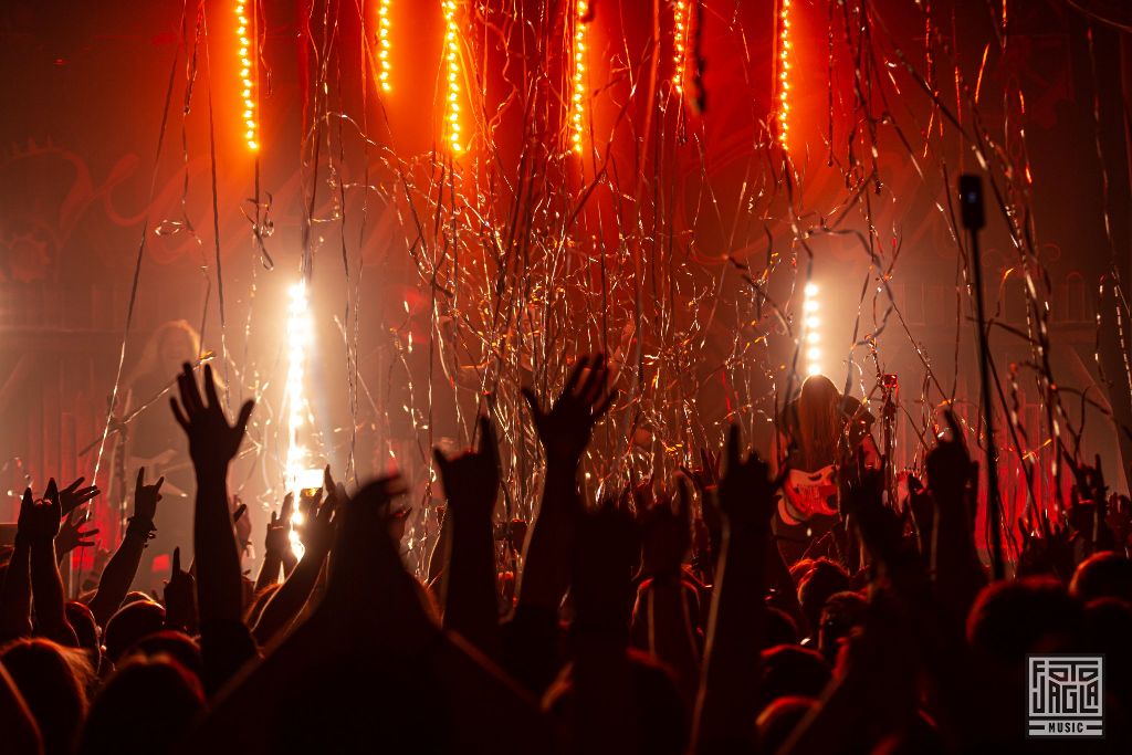 ORDEN OGAN
Gunmen Show im Saloon
28. September 2019 im Abenteuerland Fort Fun in Bestwig