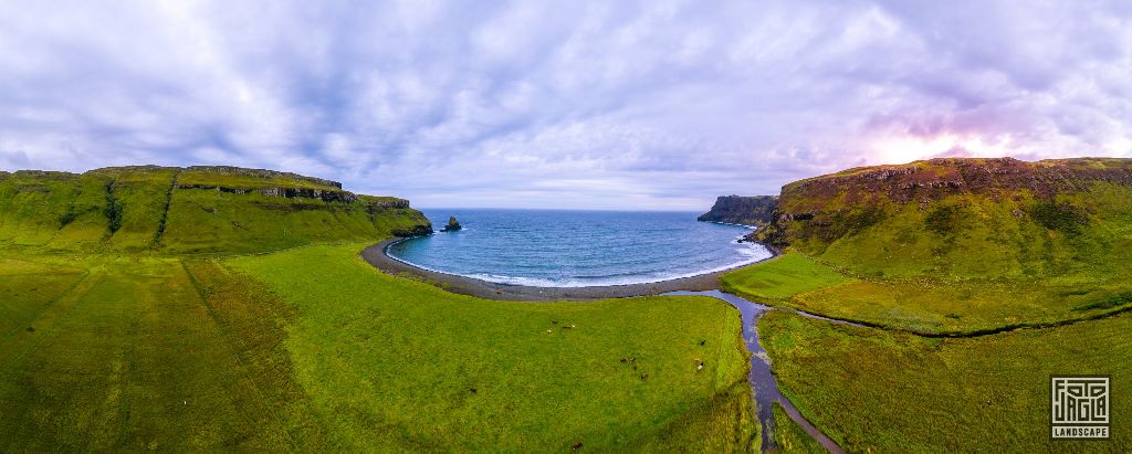Talisker Bay zum Sonnenuntergang
Bucht in Portree (Isle of Skye)
Schottland - September 2020