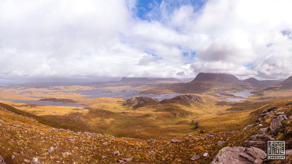 Ausblick vom Stac Pollaidh in den Highlands
Schottland - September 2020