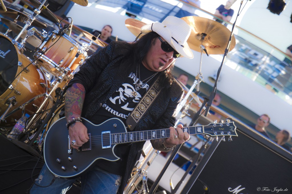 70000 Tons of Metal 2012 ::. Miami, Florida ::. Pretty Maids