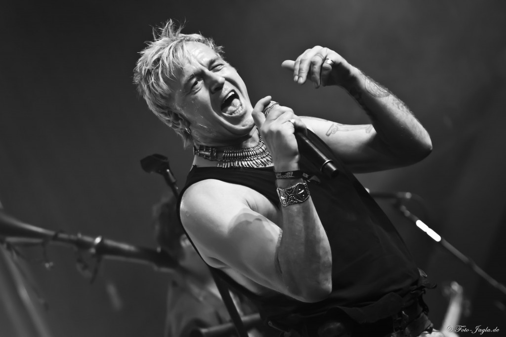 70000 Tons of Metal 2012 ::. Miami, Florida ::. In Extremo