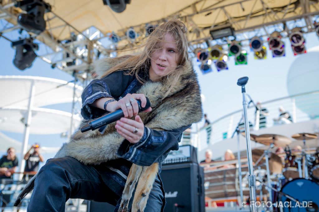 70000 Tons of Metal 2013 ::. Arkona ::. http://www.foto-jagla.de