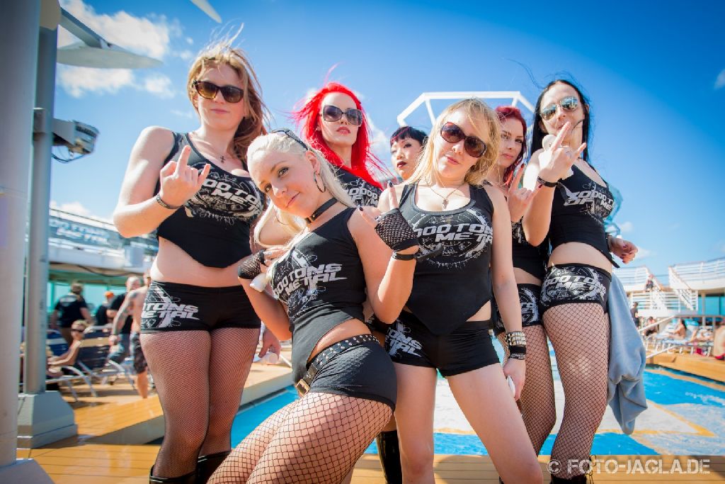 70000 Tons of Metal 2013 ::. Poolgirls ::. http://www.foto-jagla.de