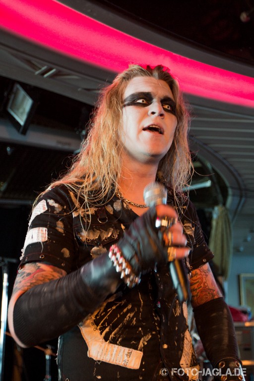 70000 Tons of Metal 2013 ::. Fatal Smile ::. http://www.foto-jagla.de