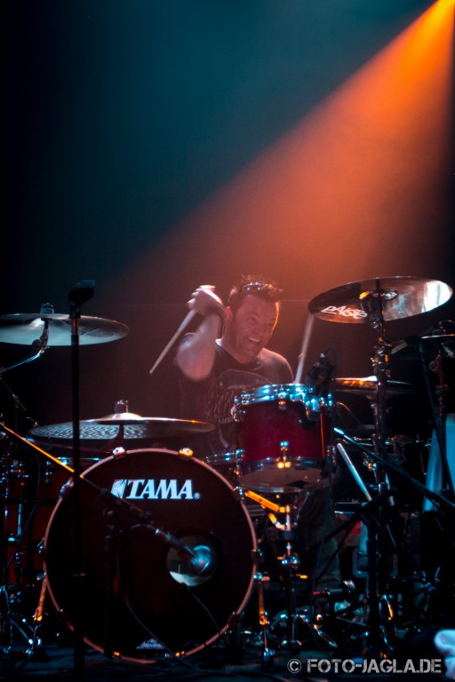 70000 Tons of Metal 2013 ::. Gotthard ::. http://www.foto-jagla.de
