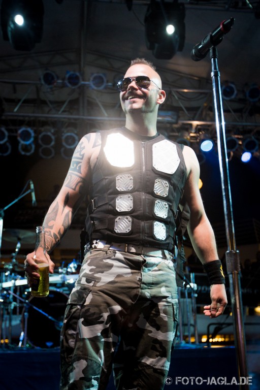 70000 Tons of Metal 2013 ::. Sabaton ::. http://www.foto-jagla.de