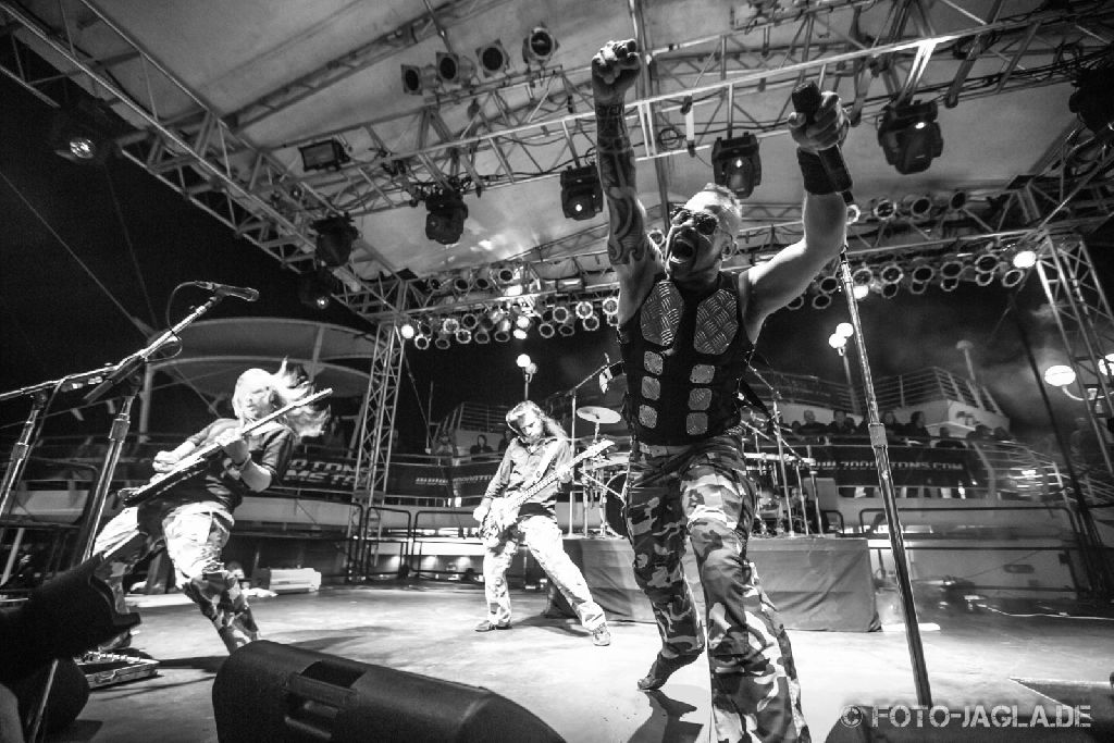 70000 Tons of Metal 2013 ::. Sabaton ::. http://www.foto-jagla.de