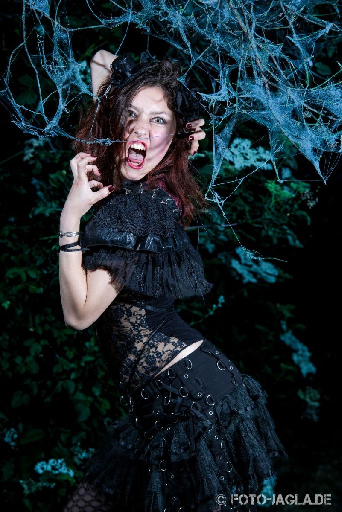 Model: Gesa ::. Outdoor Shooting