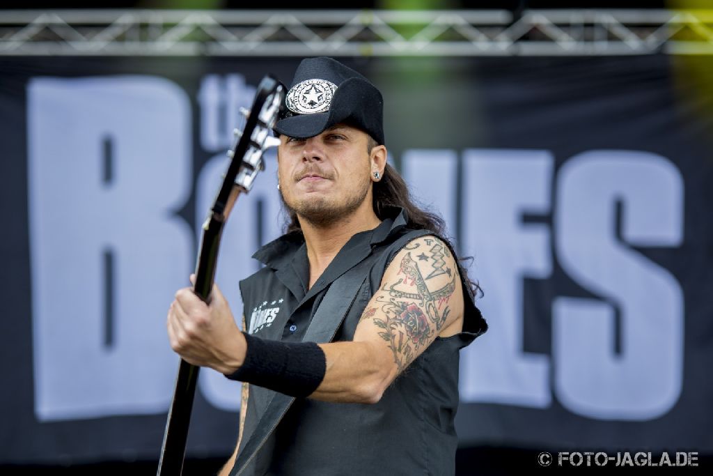 Summer Breeze 2013 ::. The Bones