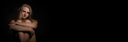 Studioaufnahmen - Foto Mietstudio Düsseldorf Eller Studioaufnahmen - Foto Mietstudio Düsseldorf Eller