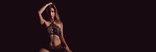 Studioaufnahmen - Foto Mietstudio Düsseldorf Eller Studioaufnahmen - Foto Mietstudio Düsseldorf Eller